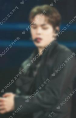 SEVENTEEN EXHIBITION FOLLOW FELLOW IN JAPAN LIVE PHOTO CARD VERNON photocard image