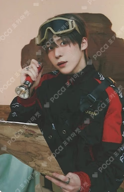 ATEEZ X ANITEEZ POP-UP STORE ANITEEZ IN TREASURE RANDOM TRADING CARD YUNHO photocard image