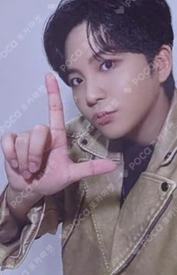 ATEEZ X ANITEEZ POP-UP STORE ANITEEZ IN TREASURE SCOUTING UNIFORM OUTFIT JONGHO photocard image