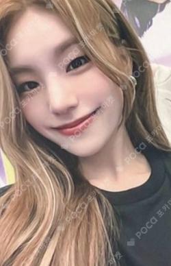 ITZY YEJI photocard image