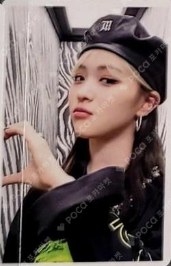 ITZY RYUJIN photocard image