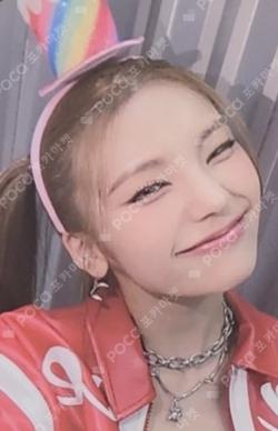 KILL MY DOUBT POP-UP STORE LUCKY DRAW YEJI photocard image