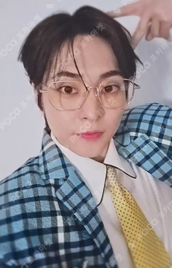 XIUMIN FAN CONCERT X Times ( ) REWARD