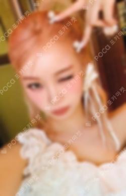 HOT KTOWN4U KIM CHAEWON photocard image