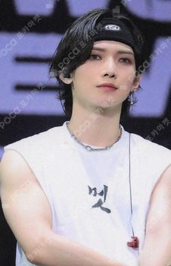 THE MOMENTS : ATEEZ UNRELEASED GALLERY RANDOM PHOTOCARD YEOSANG photocard image