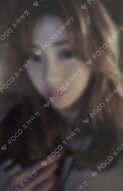 HOT Blue Dream Media HUH YUNJIN photocard image