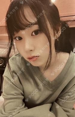 Girls YIZHIYU GISELLE photocard image