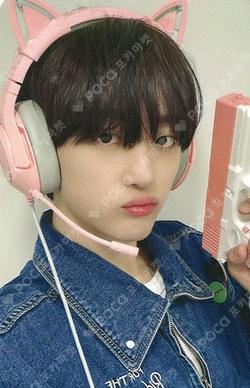 Butterfly JUMP UP JinSu photocard image