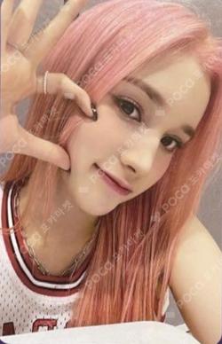 TROUBLESHOOTER SYNNARA RECORD HUENING BAHIYYIH photocard image