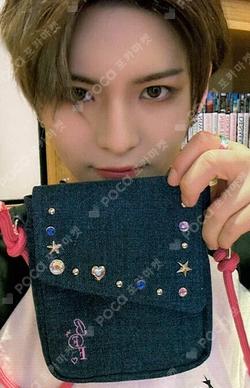 BEST FRIEND FOREVER POP-UP CROSS BAG YOSHI photocard image