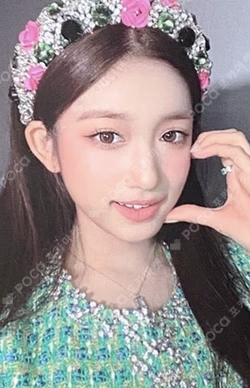 ELEVEN YIZHIYU LEESEO photocard image