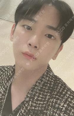 BAD LOVE OWHAT Key photocard image