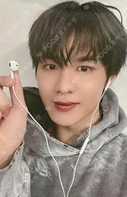 6TH ANNIVERSARY TURNTABLE BLUETOOTH SPEAKER SET KUN photocard image