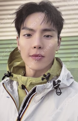 K-WAY SHOWNU photocard image
