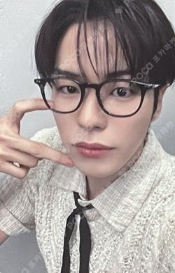 2025 TREASURE FAN CONCERT [SPECIAL MOMENT] IN JAPAN POP-UP STORE TRADING CARD A YOON JAE HYUK photocard image
