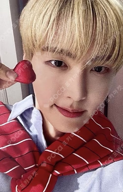 ITTA MAGAZINE JAEYOON photocard image