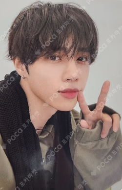 THE BOYZ FAN-CON THE B LAND in JAPAN PHOTOCARD HOLDER