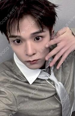 2025 TREASURE FAN CONCERT [SPECIAL MOMENT] IN JAPAN POP-UP STORE TRADING CARD B
