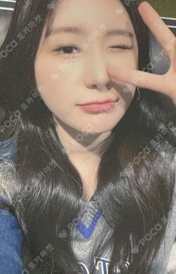 HUSH RUSH JUMP UP LEECHAEYEON photocard image