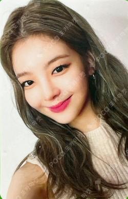 2021 OFFICIAL MERCHANDISE NO BAD DAYS APRIL LIMITED MONTHLY KIT Bloom IT!