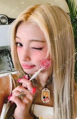 SWICY KTOWN4U GEHLEE photocard image