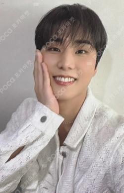 LOiViE Young K photocard image