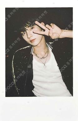 THE BOYZ 2ND ALBUM PHANTASY POP-UP STORE T-SHIRT Q photocard image