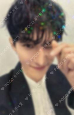 SEVENTEEN 2025 JAPAN FANMEETING 'HOLIDAY' CARAT BOOTH DK photocard image