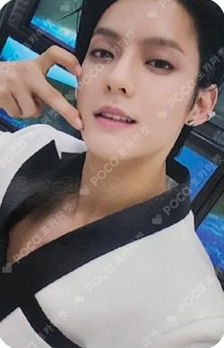 BOOM APPLEMUSIC LEE MINHYUK photocard image