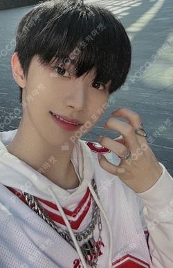 HOUSE OF TRICKY : Doorbell Ringing ROCK ver. HYUNWOO photocard image