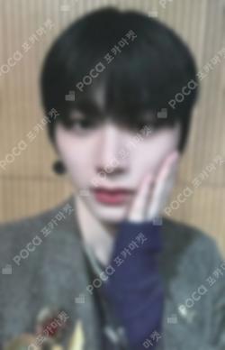 WHO! YIZHIYU TAESAN photocard image