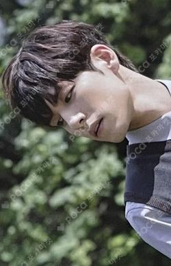 EVERY DAY6 CONCERT in NOVEMBER PHOTOCARD SET SCHOOL DAYS VER. WONPIL photocard image