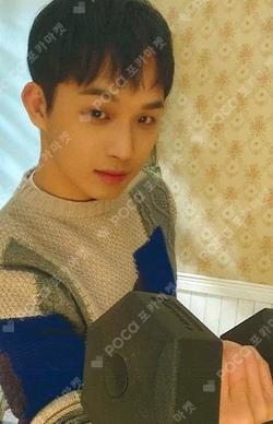 Be Together APPLEMUSIC LIM HYUNSIK photocard image