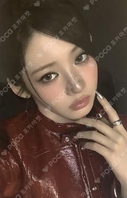 BABYMONSTER : ERA l BABYMONSTER 1st Anniversary Photobook the SameE RORA photocard image