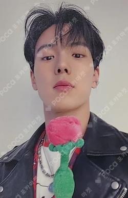 THE UNSEEN SOUND WAVE SHOWNU photocard image