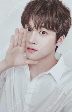 xikers 2025 WORLD TOUR [Road to XY : Enter the Gate] IN SEOUL RANDOM PHOTOCARD PACK JUNMIN photocard image
