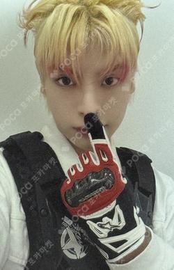 HOUSE OF TRICKY : SPUR JUMP UP YECHAN photocard image