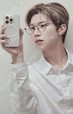 xikers 2025 WORLD TOUR [Road to XY : Enter the Gate] IN SEOUL RANDOM PHOTOCARD PACK HYUNWOO photocard image