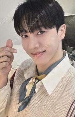 From Real to Surreal REAL B VER. LEE GI KWANG photocard image