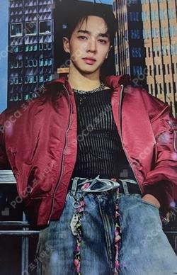 From Real to Surreal Platform ver. SURREAL B VER. LEE GI KWANG photocard image