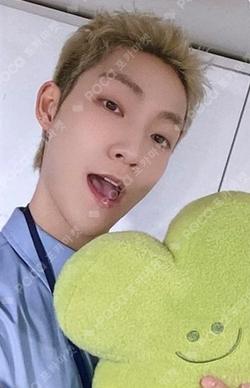 Unexpected MAKESTAR KEVIN photocard image
