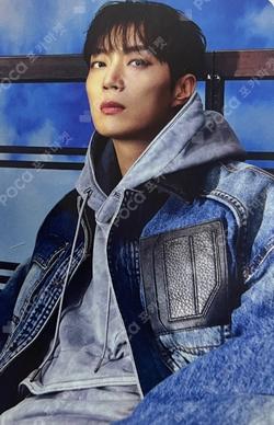 From Real to Surreal Platform ver. SURREAL B VER. YOON DU JUN photocard image