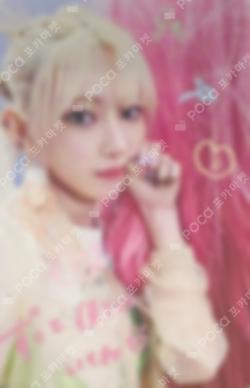 LE SSERAFIM SAKURA photocard image