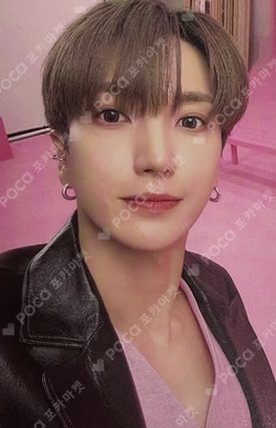 SMTOWN LIVE 2025 in SEOUL MP3 PLAYER SET LEETEUK photocard image