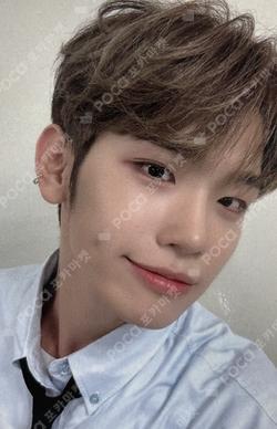 YOUTH IN THE SHADE  MWAVE KIM TAERAE photocard image