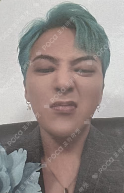 G-DRAGON 2025 WORLD TOUR [Übermensch] PHOTOCARD PACK