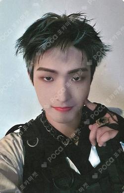 THE WORLD EP.FIN : WILL POP-UP EXBITION & STORE Mito KEYRING MINGI photocard image