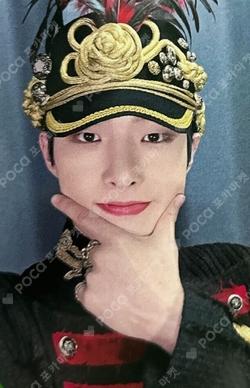 THE WORLD EP.FIN : WILL POP-UP EXBITION & STORE 응원봉 스트랩 MINGI photocard image
