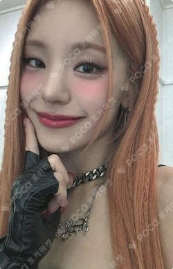 BORN TO BE SOUND WAVE YEJI photocard image