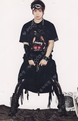 SHINee JONGHYUN photocard image